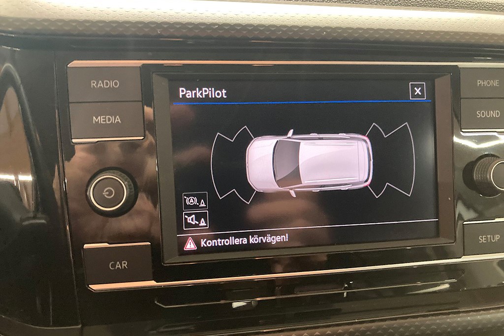 Bild på 1.0 TSI 95hk - V-HJUL, PDC, CARPLAY