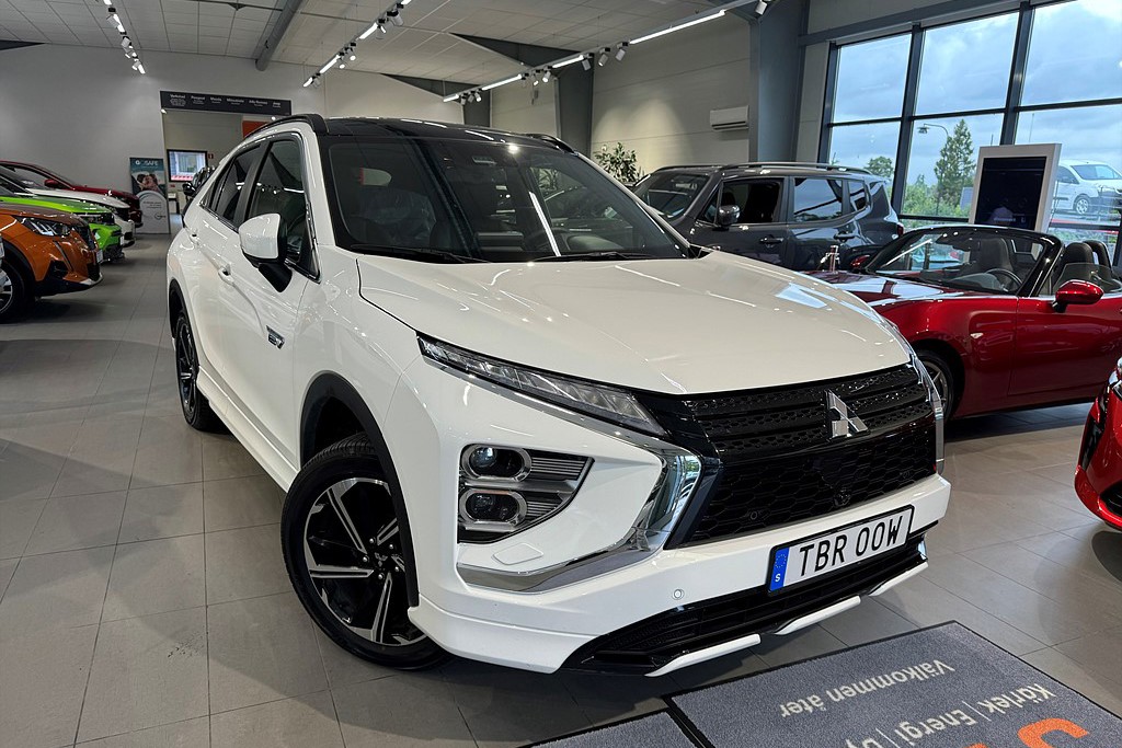 Bild på Business Instyle Plugg-In Hybrid 2.4 CVT 188hk - 4WD