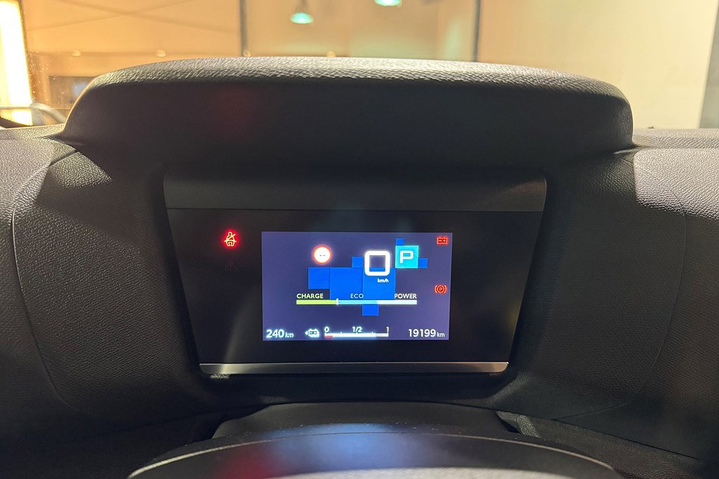 Bild på Feel 136hk Aut - CARPLAY