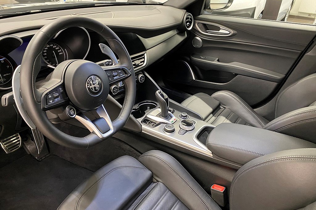 Bild på Veloce Plus 2.0 Turbo 280hk AWD - H&K / Carplay / Keyless