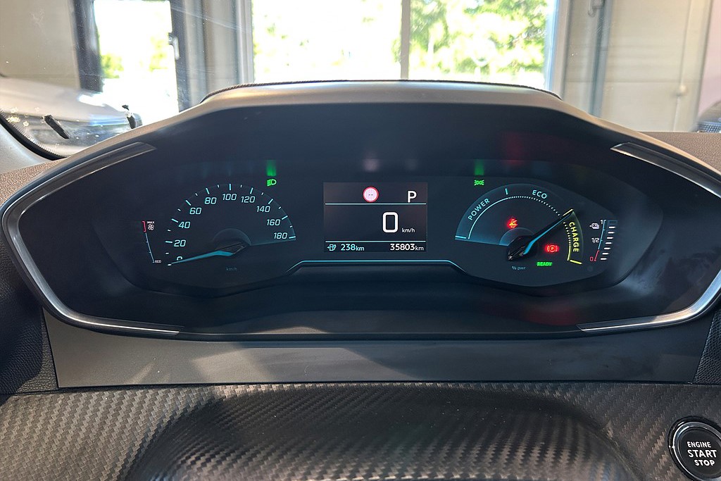 Bild på Active 50 kWh 136hk - CARPLAY