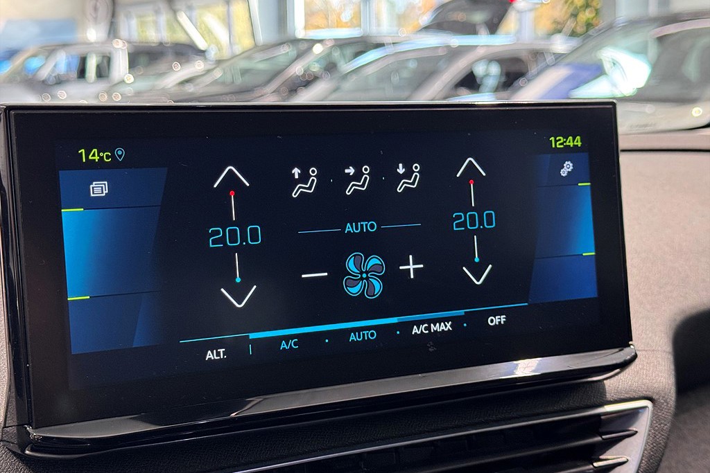 Bild på Allure Pack HYBRID4 1.6 + 13.2 kWh 300hk Aut AWD - EN ÄGARE