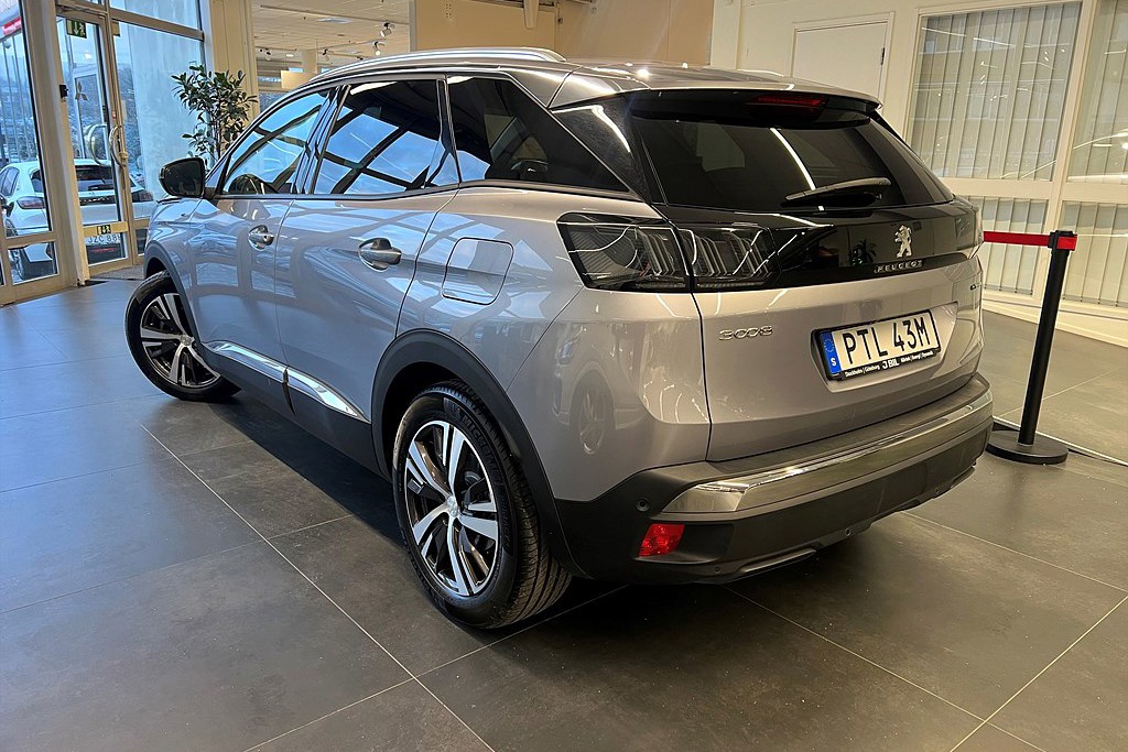 Bild på Allure HYBRID4 1.6 + 13.2 kWh 300hk Aut AWD - B-KAMERA, CARPLAY