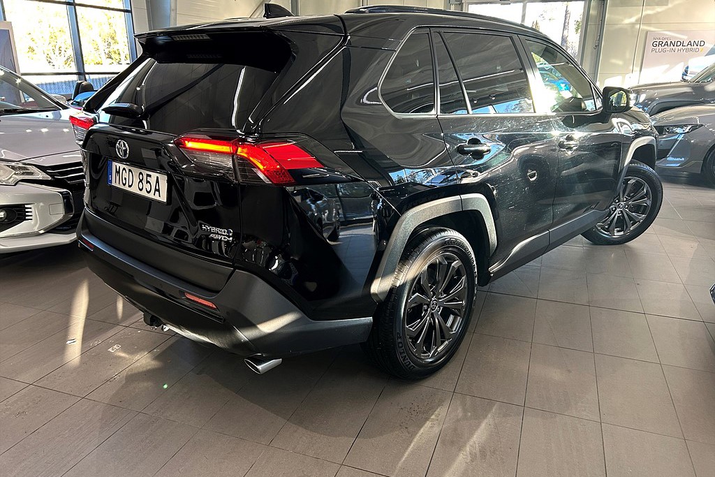 Bild på Executive Hybrid 222hk Aut AWD - BACKKAMERA