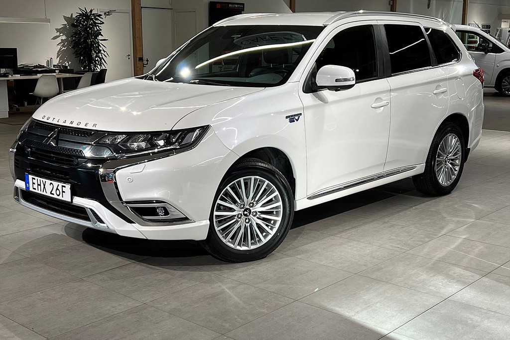 Bild på Business X 2.4 PHEV 136hk Aut AWD - DRAG, P-VÄRMARE