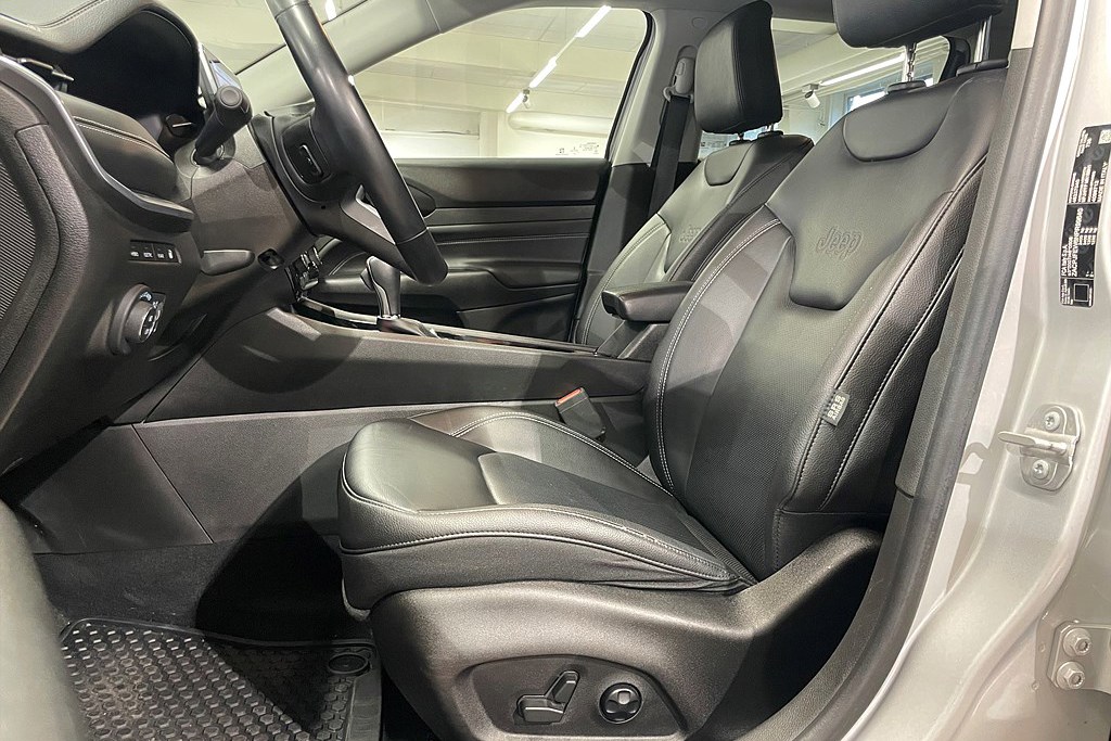 Bild på PHEV S 1.3 T4 240hk 4xe Aut 4WD - SKINN, NAV, B-KAMERA