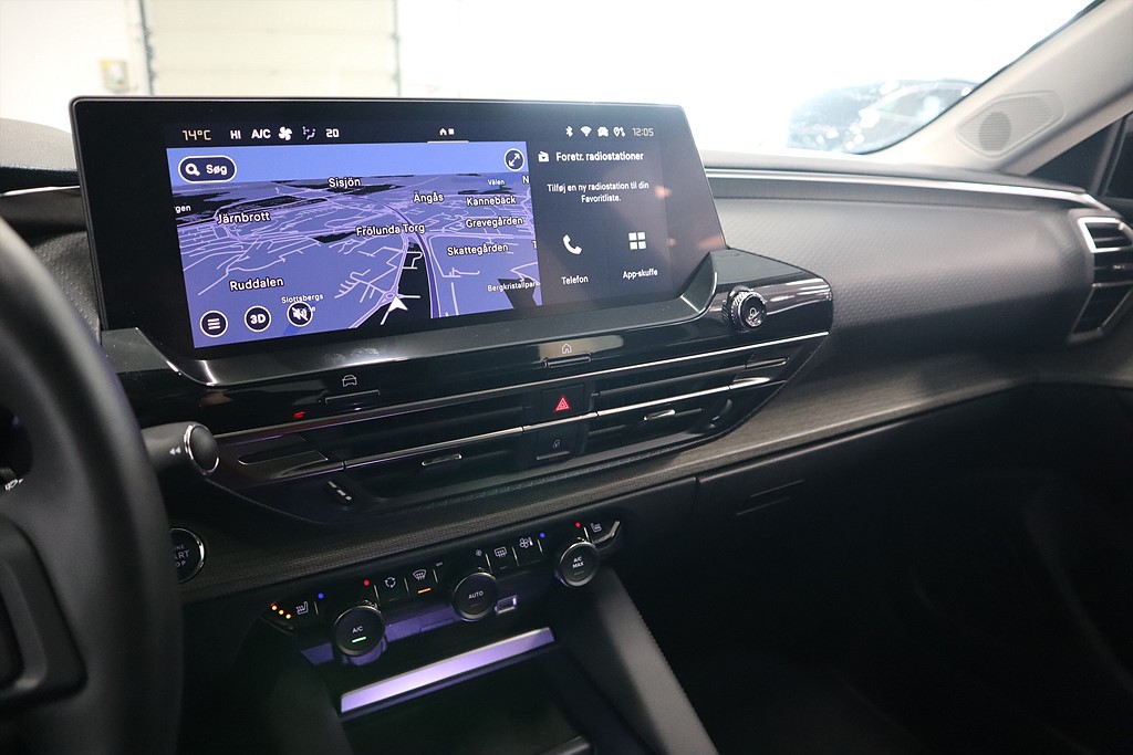 Bild på C5X Shine Exclusive 180hk Aut - CARPLAY