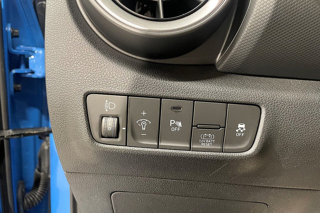 Bild på Essential 1.6 GDI Hybrid 141hk Aut - CARPLAY, BACKKAMERA, VINTERHJUL