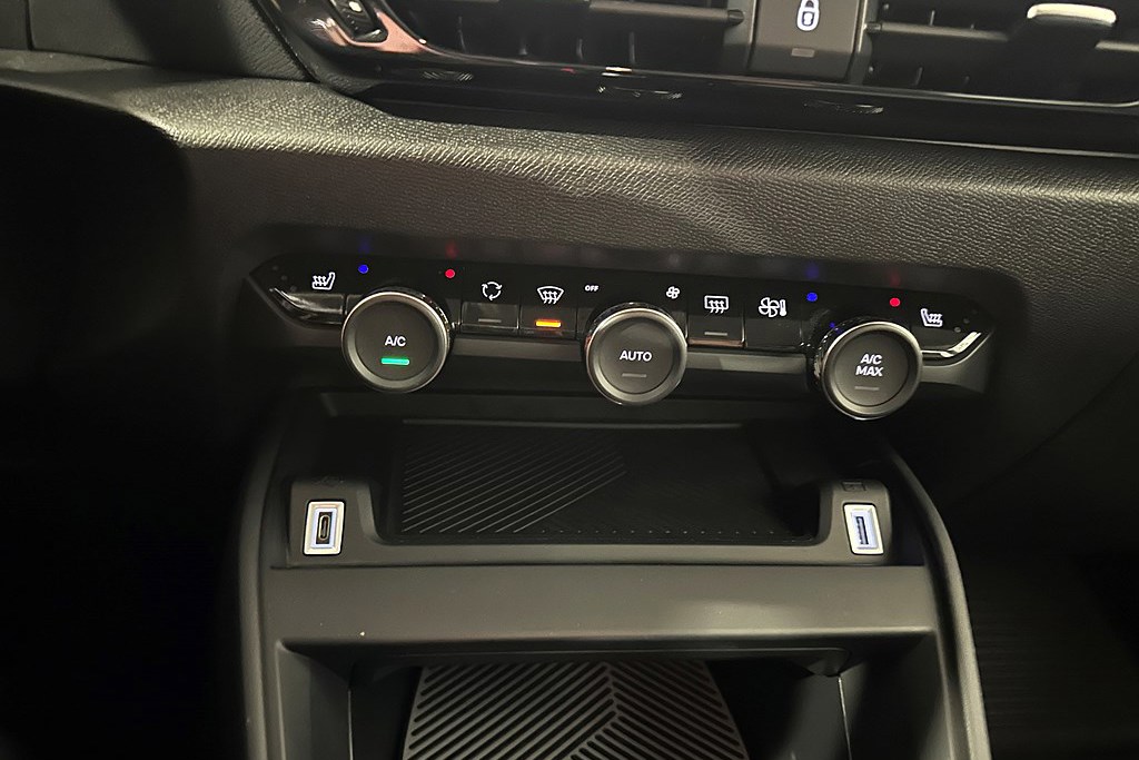 Bild på Feel 136hk Aut - CARPLAY