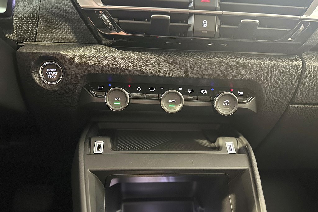 Bild på Shine+ 50 kWh 136hk - CARPLAY