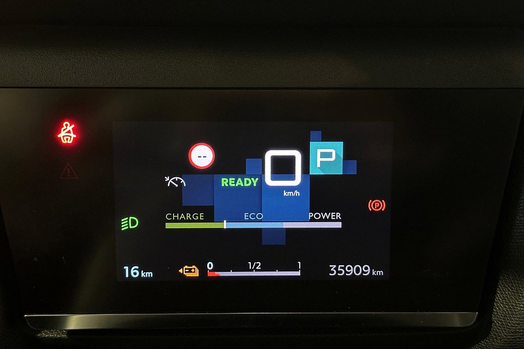 Bild på Feel 136hk Aut - CARPLAY