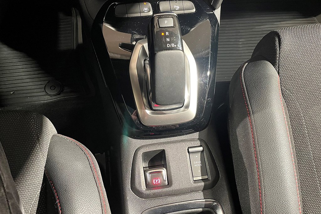 Bild på Designline 136hk Aut - B-KAMERA, CARPLAY